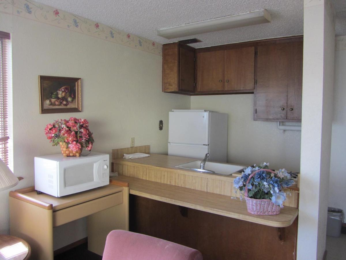 Warrick Plaza Inn Plainview Exteriér fotografie